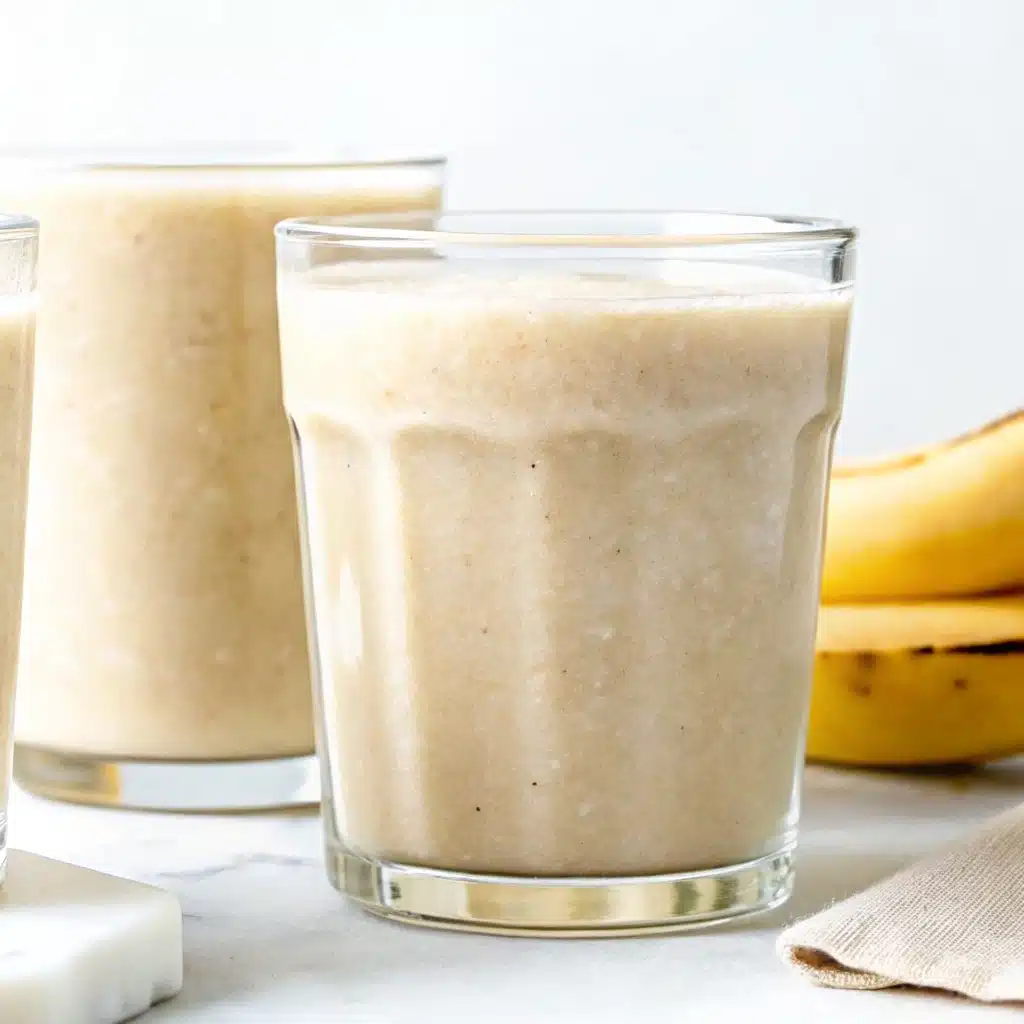 Banana Chocolate Milkshake Without Ice Cream: Creamy, Easy & Delicious 5 Banana chocolate milkshake without ice cream in a tall glass