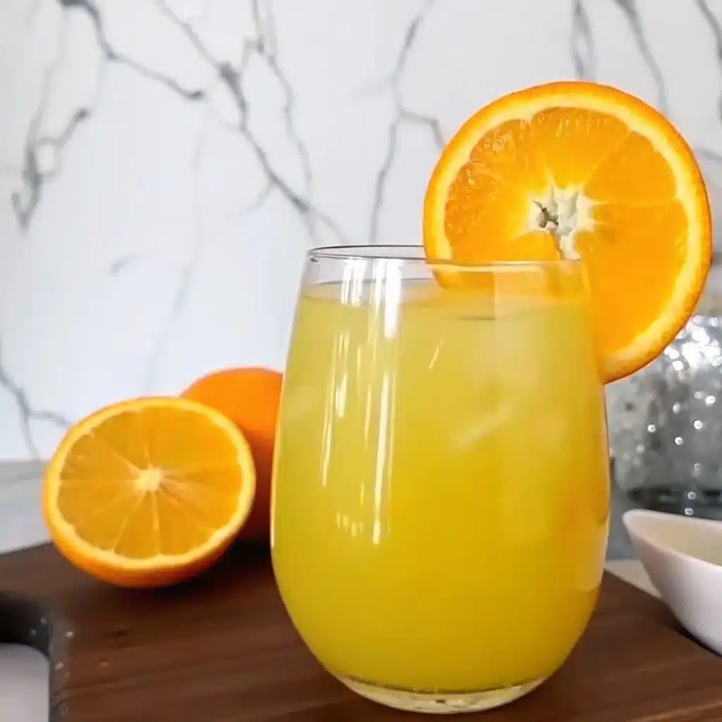 cortisol-cocktail-for-weight-loss.jpg cortisol cocktail for weight loss in glass