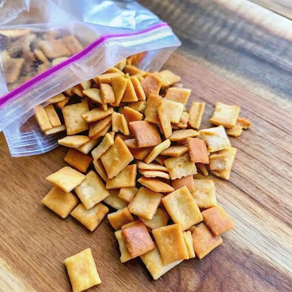 gluten-free-communion-bread-featured.jpg gluten free communion bread served for church